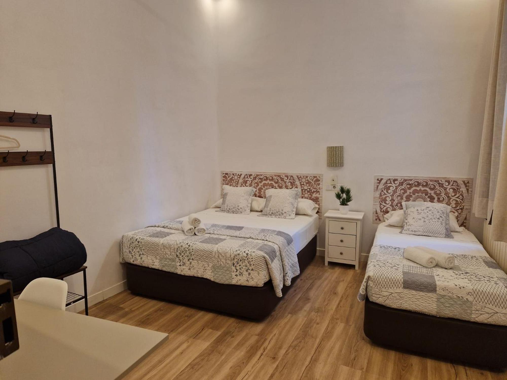 מדריד Hostal Andrea Sol מראה חיצוני תמונה